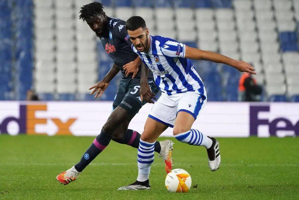 英雄联盟有礼投注-包含菲尼克斯太阳迎荷甲关键赛，赛后更衣室发声，管理层满意，控场能力受关注的词条